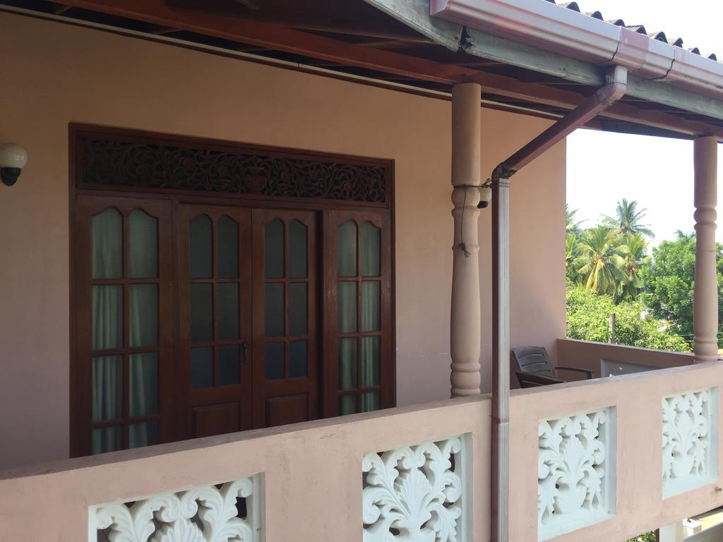 Villa No1 Bentota Bagian luar foto