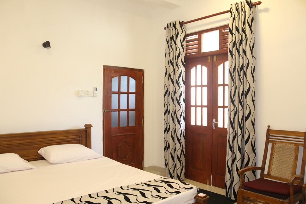 Villa No1 Bentota Bagian luar foto