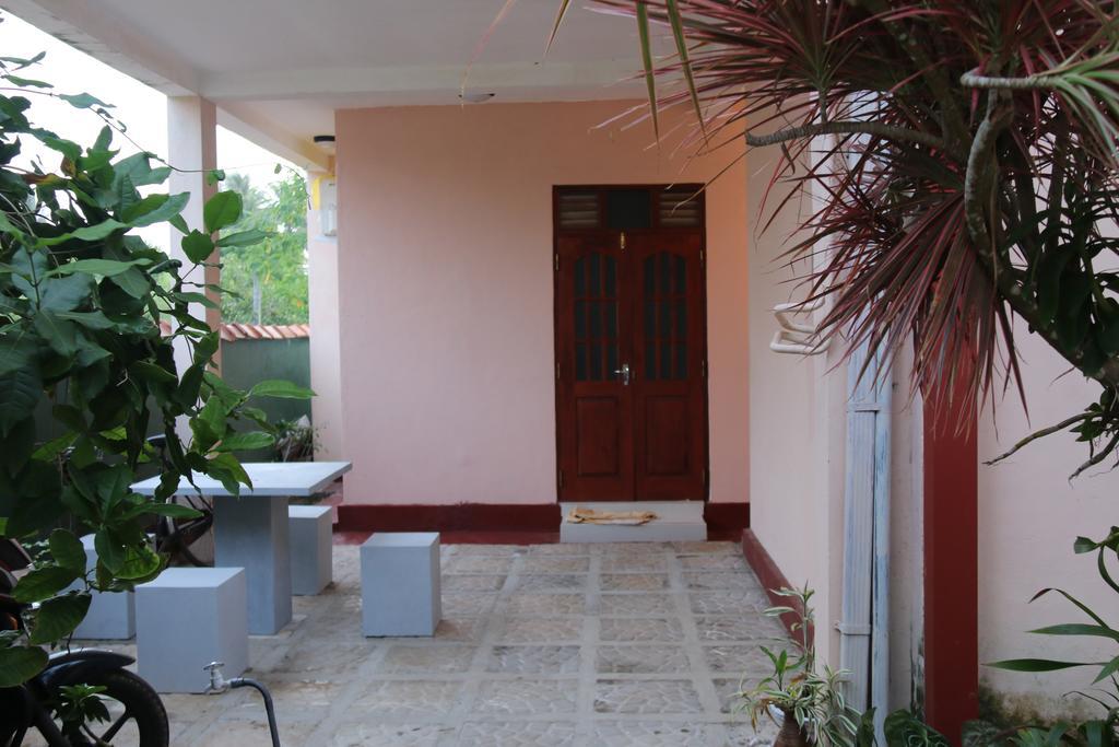 Villa No1 Bentota Bagian luar foto